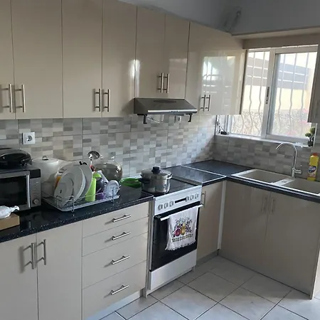 Ξενοδοχείο με διαμερίσματα Nitsa 3*