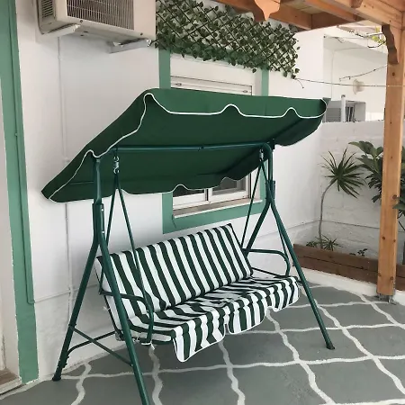 Nitsa Lejlighedshotel 3*
